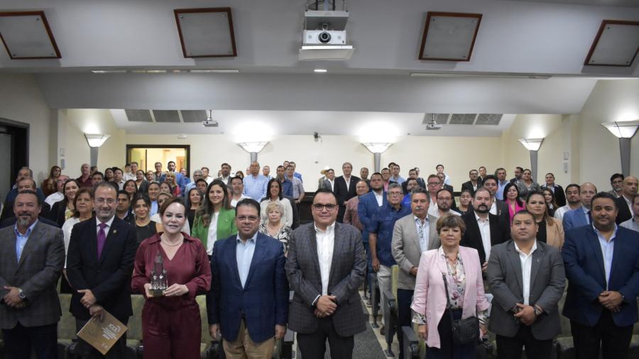 Presentan Prontuario ICCE 2024