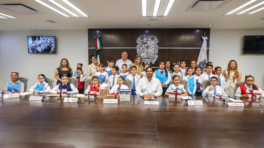Sesionó Cabildo Infantil de Reynosa 2025 con el Alcalde Carlos Peña Ortiz