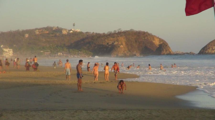 Zipolite es sede del Encuentro Nudista Latinoamericano 2017