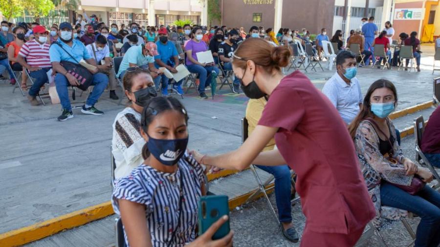 Aplican 51 mil dosis para rezagados en 4 municipios: Rodolfo González Valderrama