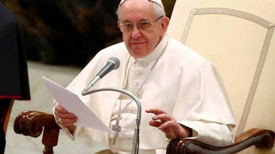 Vaticano asegurá que maternidad subrogada esclaviza a la mujer