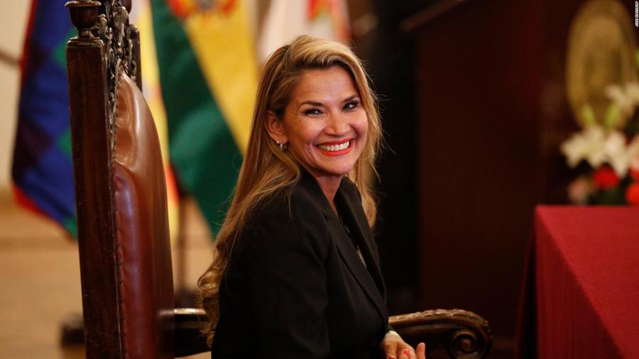 Jeanine Áñez anuncia candidatura a elecciones de Bolivia