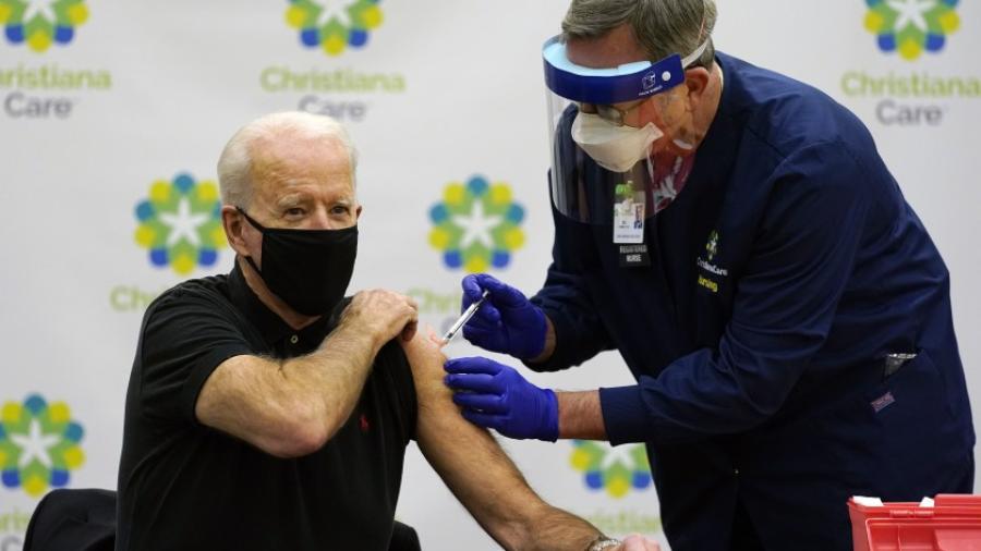 Joe Biden recibe segunda dosis de la vacuna Pfizer-BioNTech