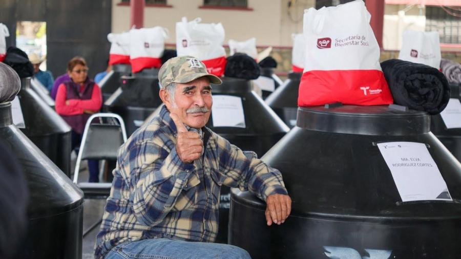  Lleva SEBIEN apoyos sociales a Hidalgo y Mainero