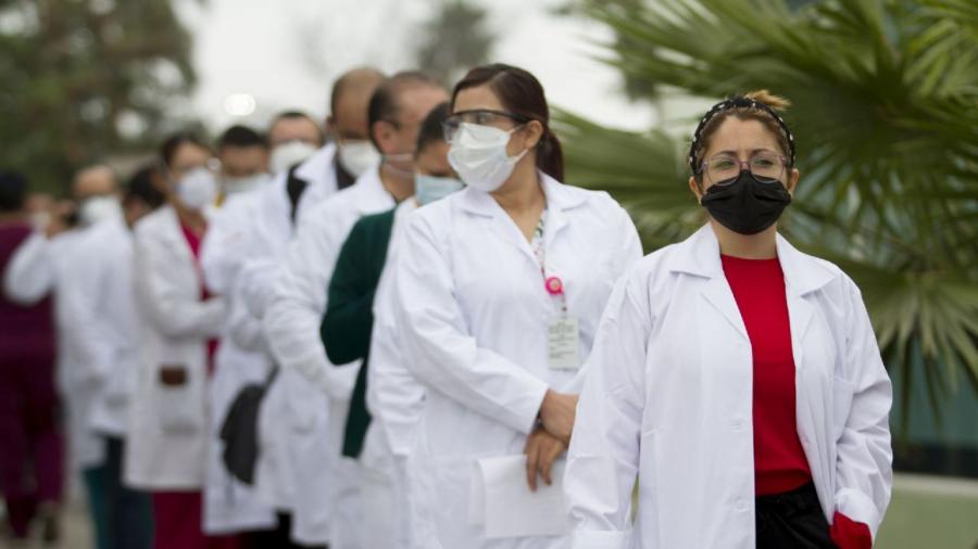 Van 758 aspirantes registrados en convocatoria internacional de médicos especialistas