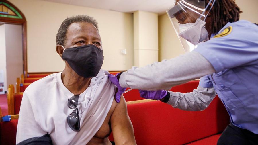 Dos hospitales de Veteranos en Florida eliminan requisitos para vacunación anticovid