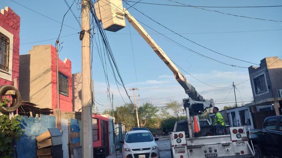 Ilumina Gobierno de Carlos Peña Ortiz el fraccionamiento La Cima