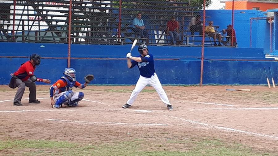 Sigue Correcaminos en plan grande