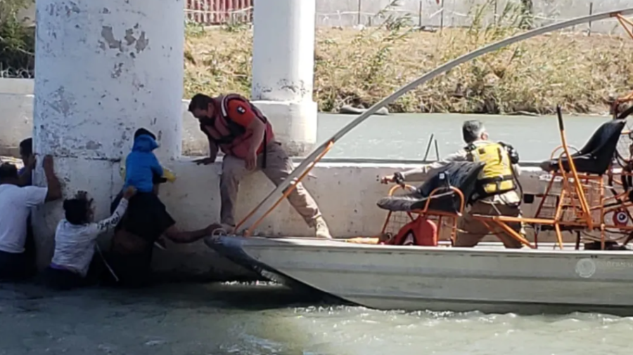 Rescata INM a 14 migrantes y recuperan dos cuerpos del Río Bravo