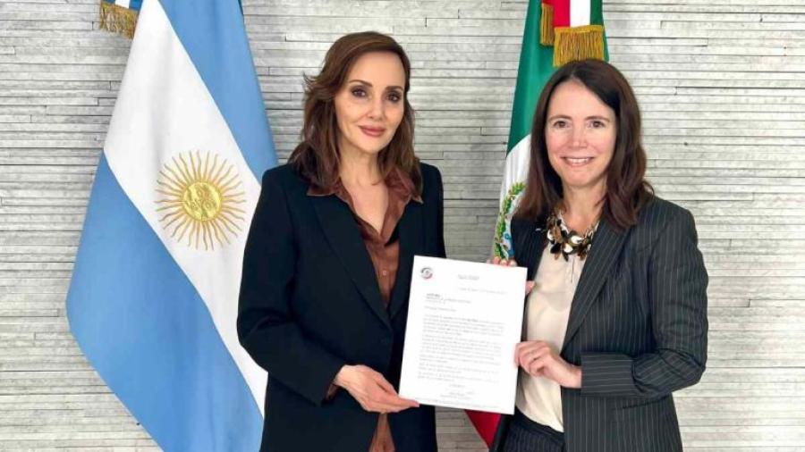 Lilly Téllez invita a Milei al Senado para "un diálogo amistoso" con legisladores