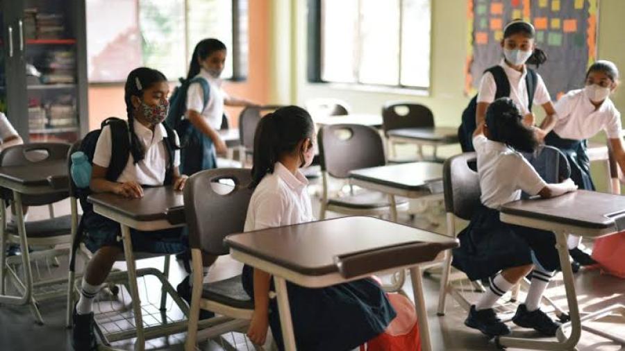 Regreso a clases con nuevas materias y libros 