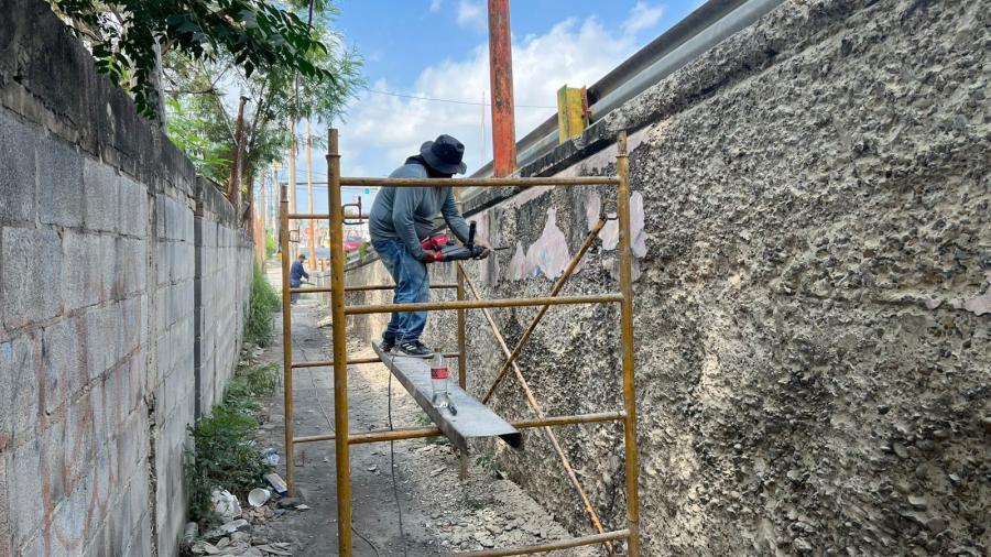 Continúa rehabilitación del puente vehicular elevado de la calle Emilio Portes Gil