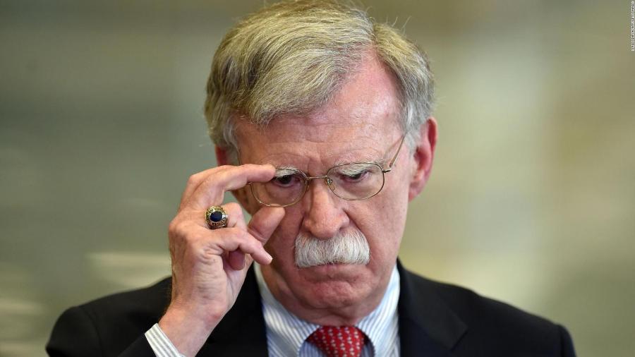 Bolton accede a testificar en juicio político contra Trump