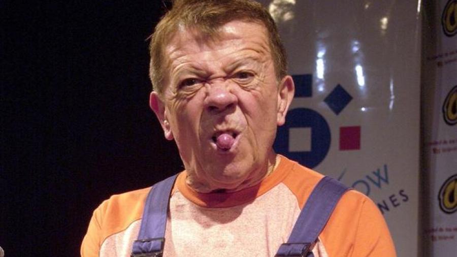 Chabelo no se está muriendo, está de vacaciones