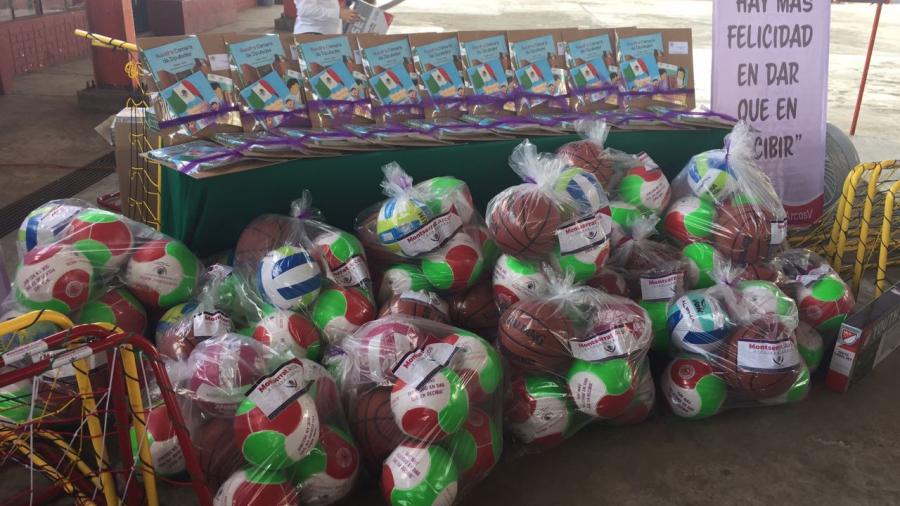 Entrega diputada apoyos deportivos y activa va Unidad M&oacute;vil del Conocimiento