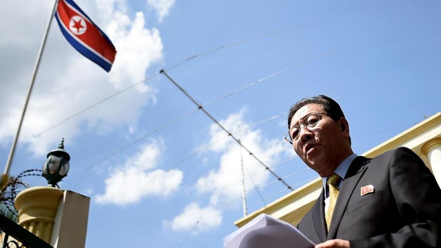 Embajador de Corea del Norte es expulsado de Malasia 