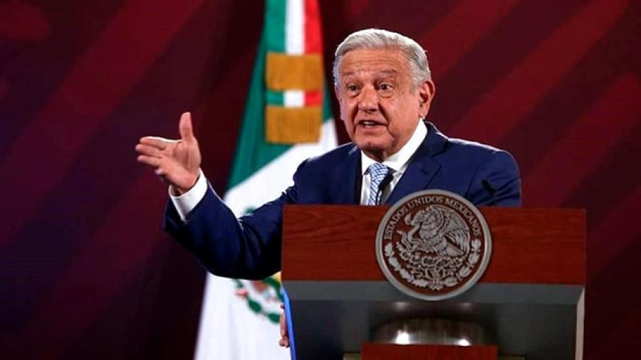 Nadadoras no acudieron a nosotros por apoyo: AMLO