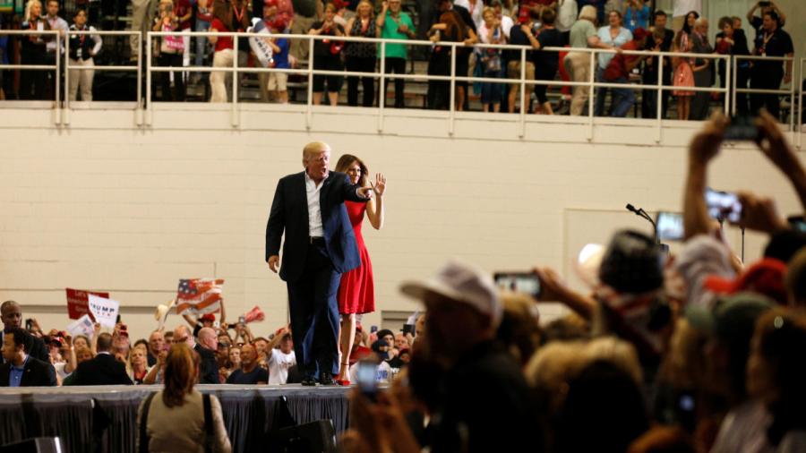 Afirma Trump que la Casa Blanca funciona "sin problemas"