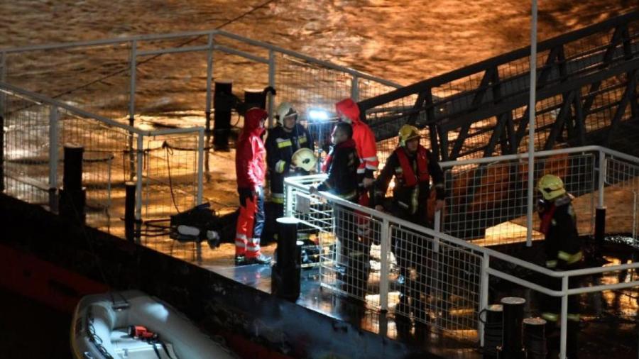 Choque de embarcaciones en Hungría deja al menos siete muertos