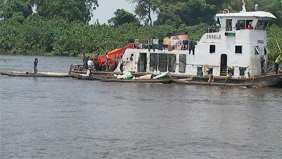 Naufragio deja 42 muertos en el Congo