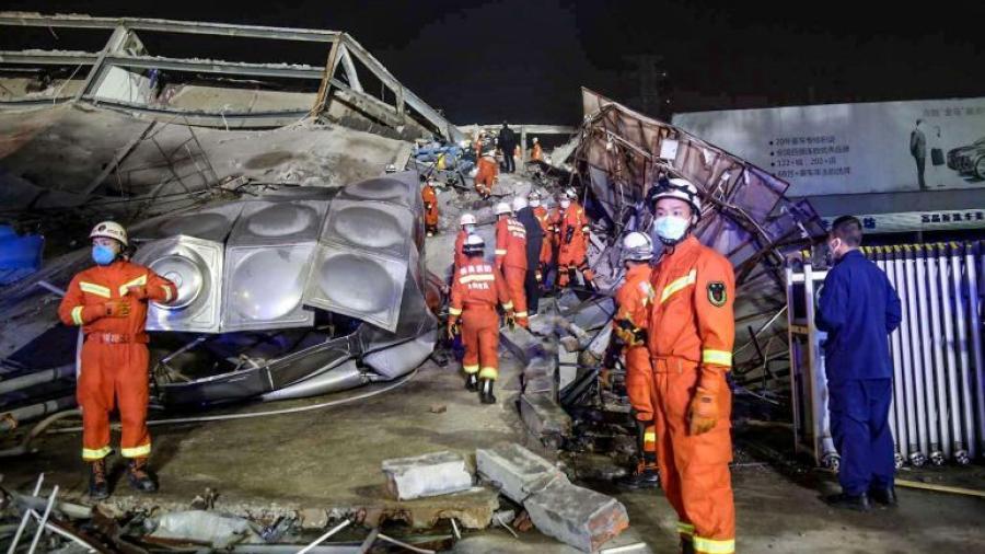 Aumenta a 28 la cifra de muertos tras el derrumbe de hotel en China