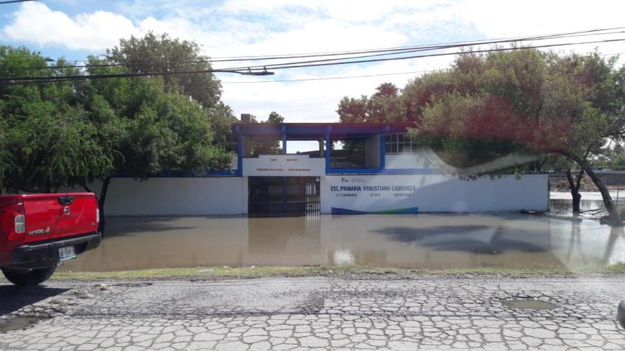 Supervisan escuelas afectadas por inundación