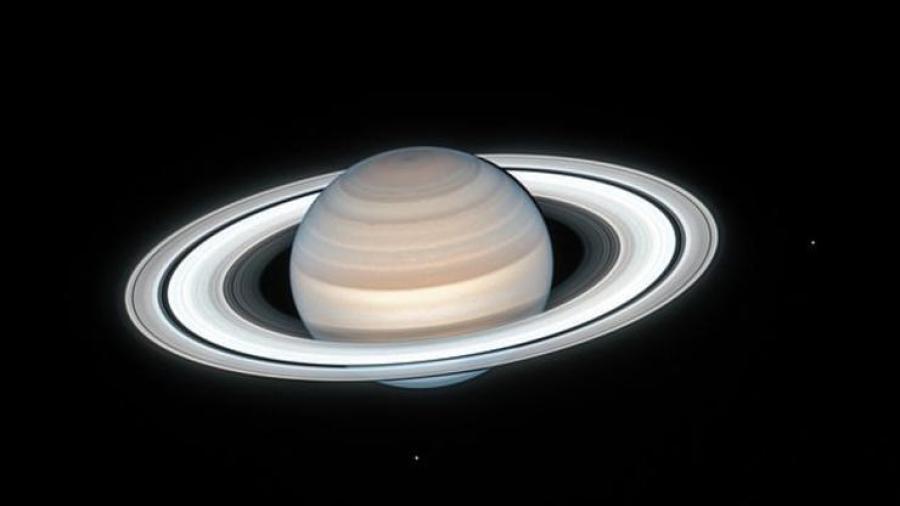Hubble toma impresionante imagen de Saturno