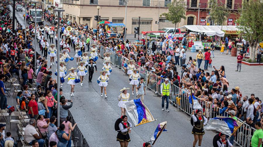 Organizan desfile Internacional y saludo binacional en el marco de las fiestas mexicanas 2024  