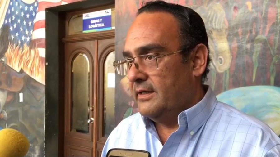 Centros de vacunaci&oacute;n requieren de operativo especial de tr&aacute;nsito 