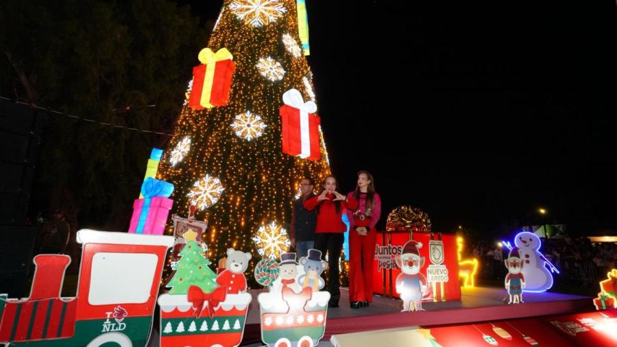 Nuevo Laredo vive una noche de luz y unión con el encendido del pino navideño