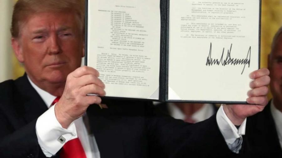 Trump crea Ejército espacial de EU