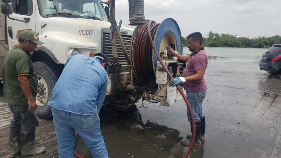 Llevó COMAPA trabajos de saneamiento de pozos e instalación de brocales en Balcones de Alcalá