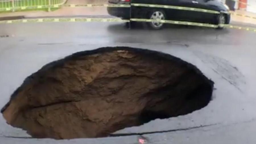 Tras lluvias, se abren nuevos socavones en Nuevo Laredo