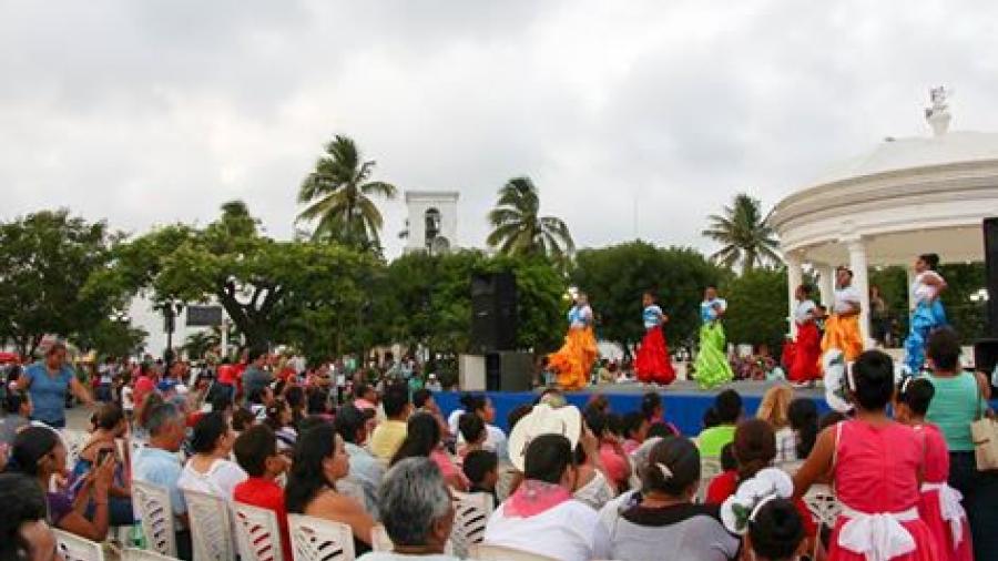 Se deleitan Altamirenses con actividades culturales