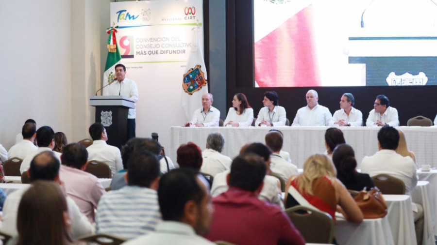 Inaugura Cabeza de Vaca Convención de la Industria de la Radio y la Televisión