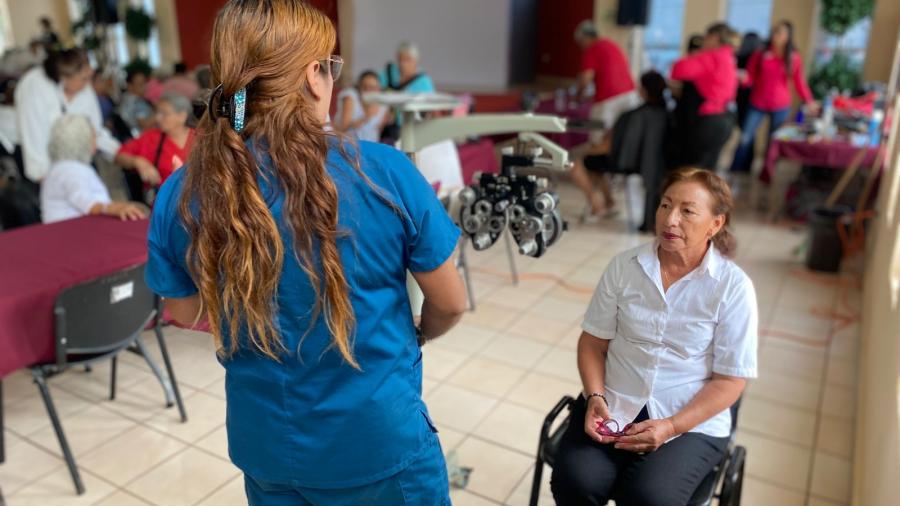 Tienen adultos mayores brigada médico-asistencial