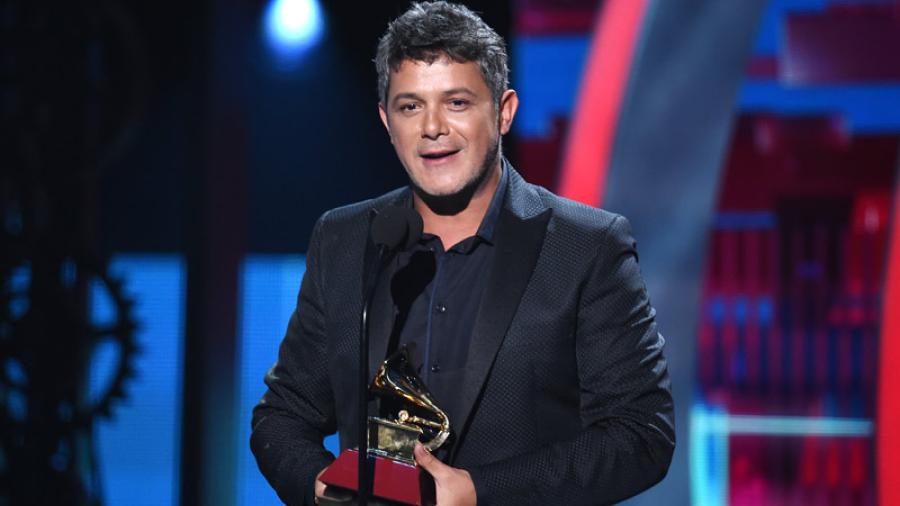 Los Grammy Latinos rinden homenaje a Alejandro Sanz