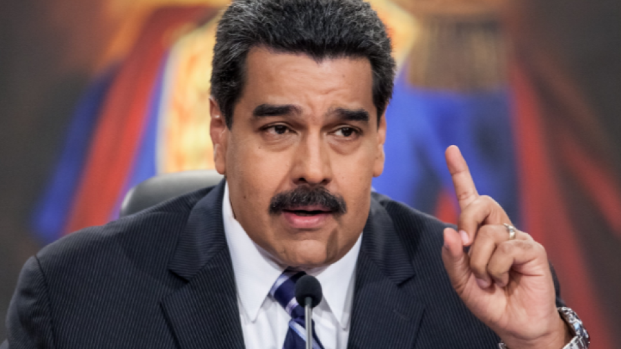 Rechaza oficialismo 'abandono del cargo' del presidente Nicolás Maduro