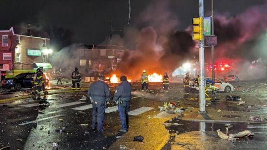 Seis mexicanos viajaban en el avión estrellado en Filadelfia: SRE
