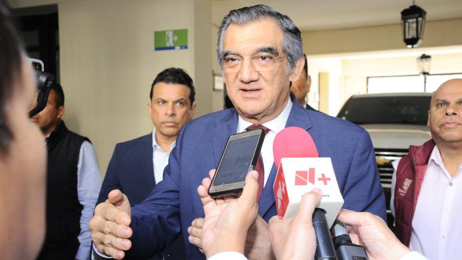 Maestros tendr&aacute;n la seguridad laboral que por a&ntilde;os se les neg&oacute;: Gobernador