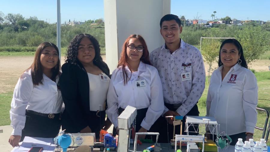 Tiene prepa Municipal "Elena Poniatowska" feria de las ciencias 