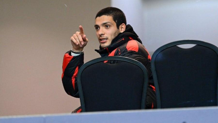 Raúl Jiménez, presente en el entrenamiento de Wolverhampton