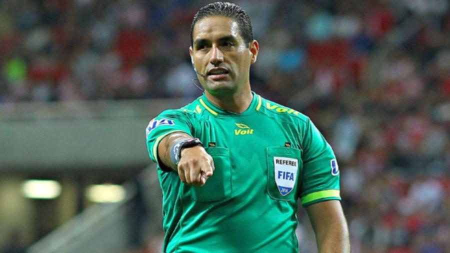 Fuertes críticas de ex árbitro al América