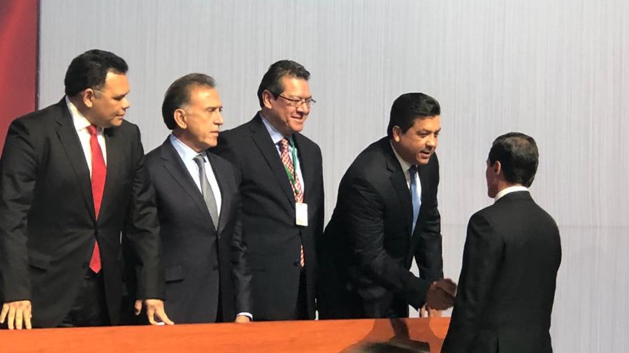 Asiste Cabeza de Vaca a informe de Peña Nieto