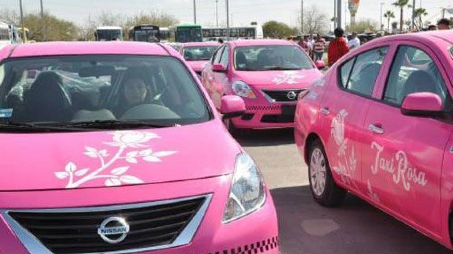 Se sienten discriminadas mujeres taxistas