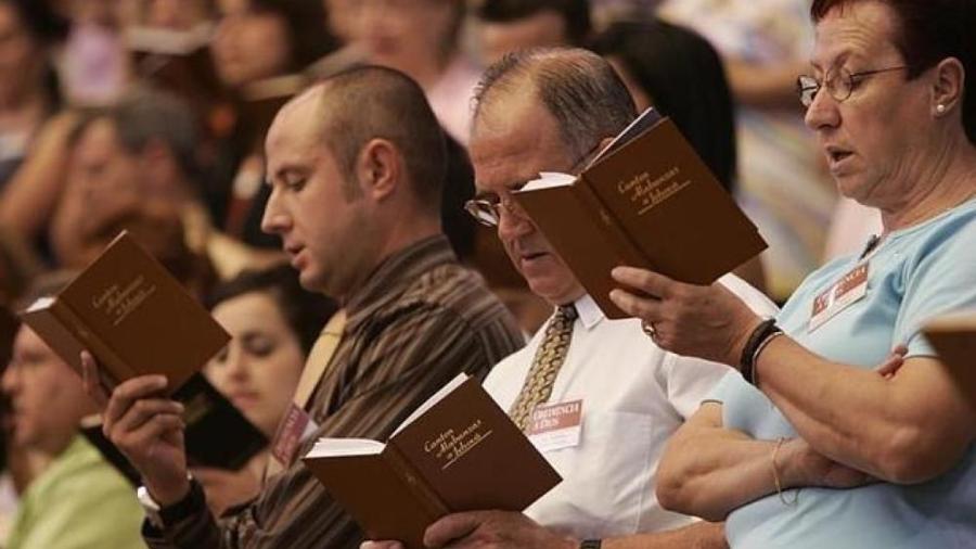 Rusia veta a los Testigos de Jehová en su país