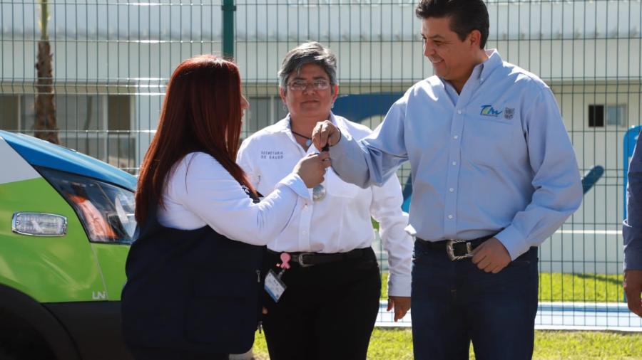 Fortalece Gobierno de Tamaulipas el sistema estatal de Salud con entrega de ambulancias y equipo