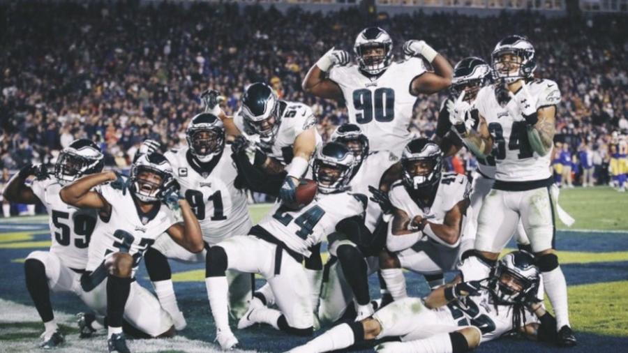 Águilas de Filadelfia vencen 30-23 a Carneros de Los Ángeles 