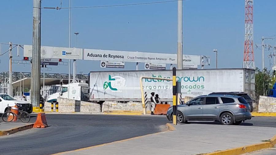 Chóferes liberan bloqueo de camiones en Puente Pharr 