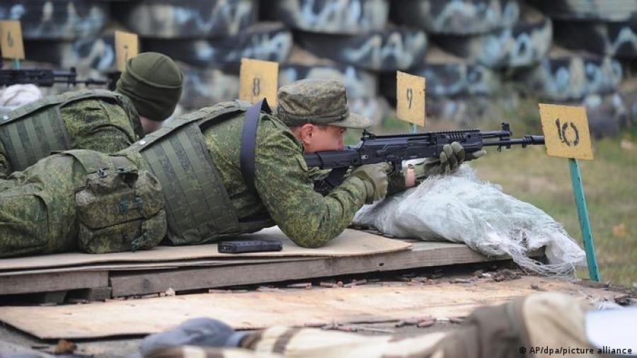 Al menos 11 soldados rusos mueren en un tiroteo en un campo de entrenamiento militar
